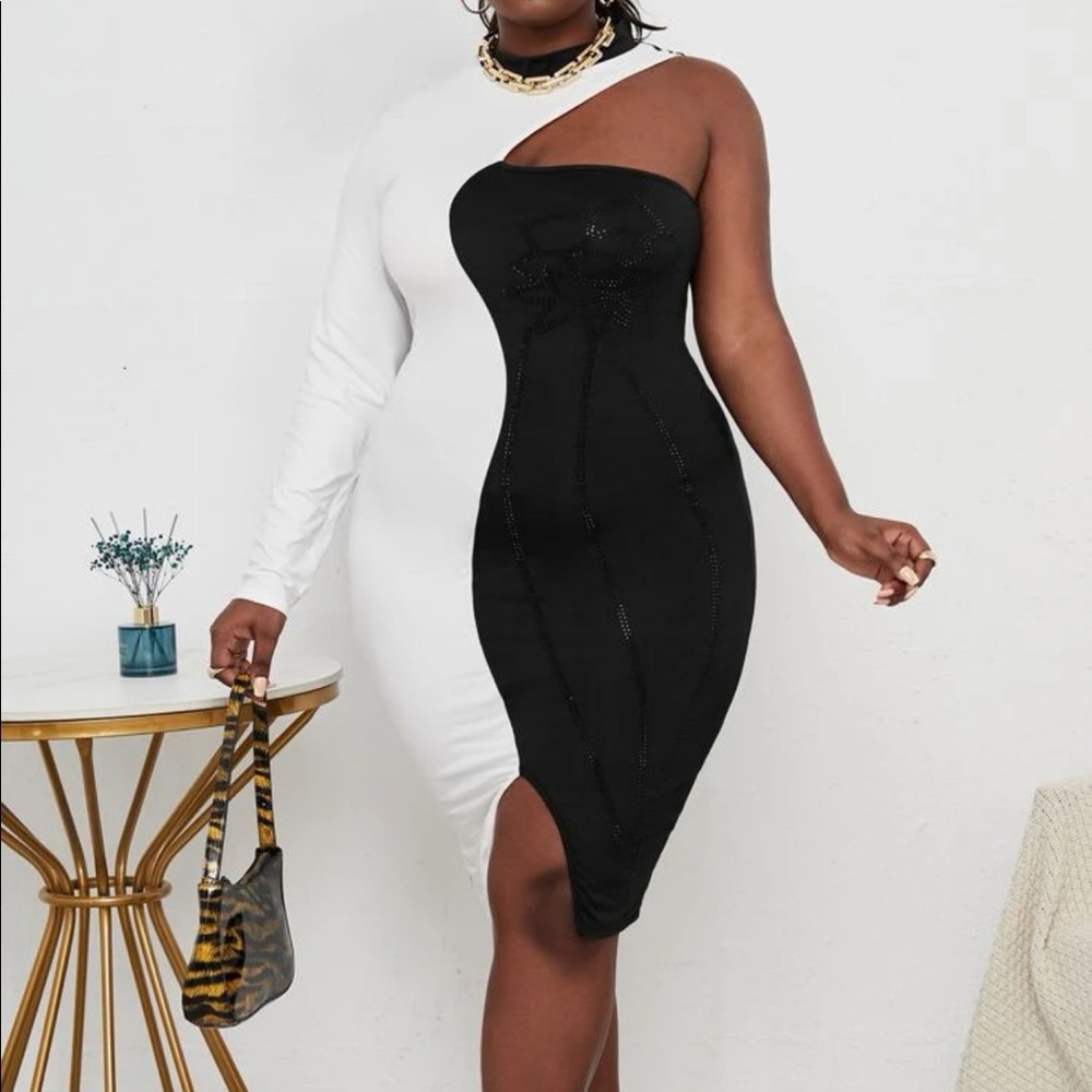Color Block Cut Out Split Hem Bodycon Dress